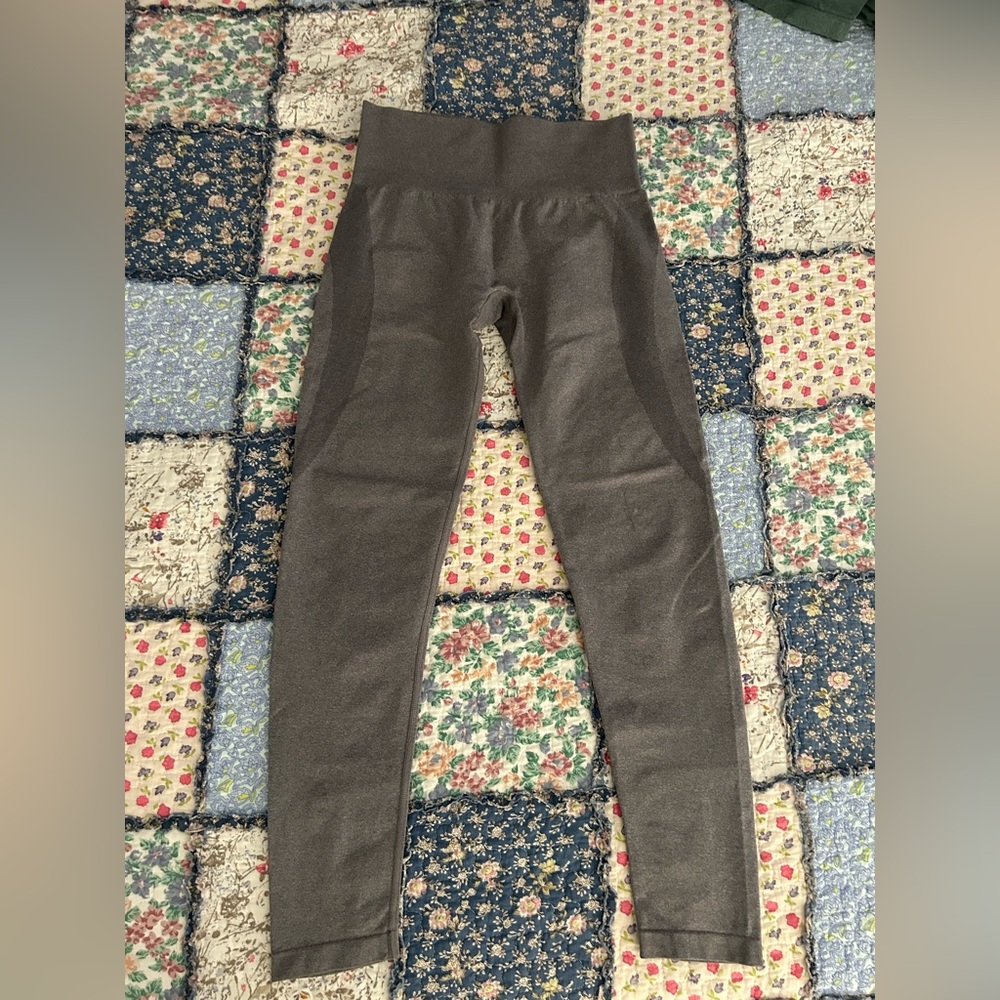 NVGTN Women's Contour Leggings - Grey, Size M